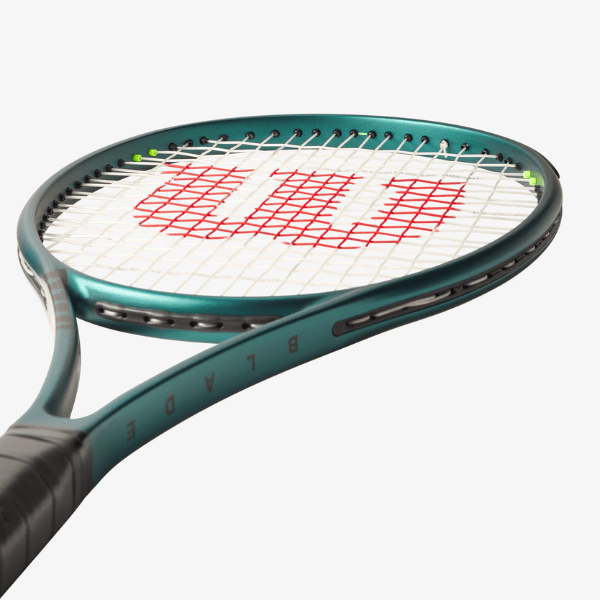 Wilson Blade 98 (16X19) V9 Tennis Racket 3