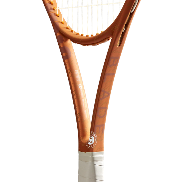 Wilson Ronald Garros Blade 98 (18X20) V8 Tennis Racket 2